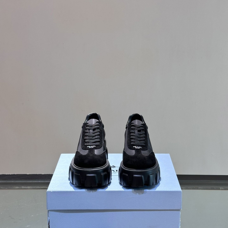 Pra*a casual shoes